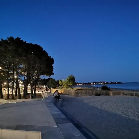 La Maison A Avec Son Jardin Clos De 2 A 6 Personnes A 5 Mn Des Plages Villa *