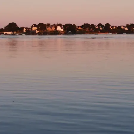 La Maison A Avec Son Jardin Clos De 2 A 6 Personnes A 5 Mn Des Plages