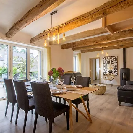 Villa La Maison A Avec Son Jardin Clos De 2 A 6 Personnes A 5 Mn Des Plages *