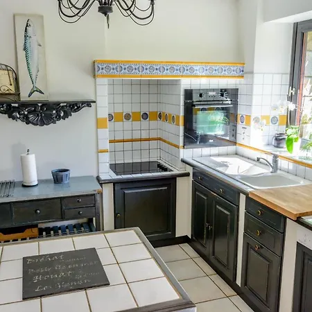 La Maison A Avec Son Jardin Clos De 2 A 6 Personnes A 5 Mn Des Plages Carnac
